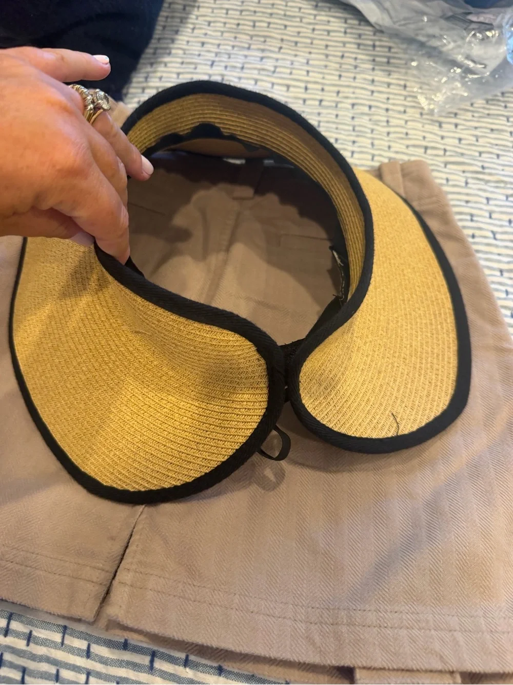 Sun n’ sand Straw Visor with Black Trim
